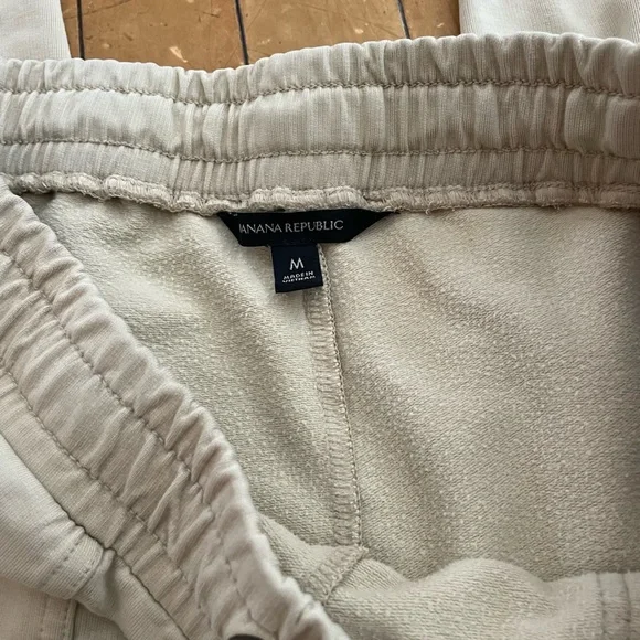 Banana republic sweatpants - Picture 3 of 4